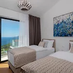 Villa Aristea With Sea View, Jacuzzi And Infinity Pool *