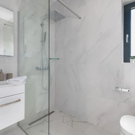 Вилла Aristea With Sea View, Jacuzzi And Infinity Pool *