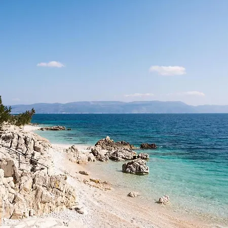 Вилла Aristea With Sea View, Jacuzzi And Infinity Pool *