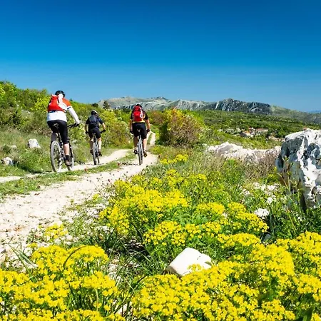 Aristea With Sea View, Jacuzzi And Infinity Pool *