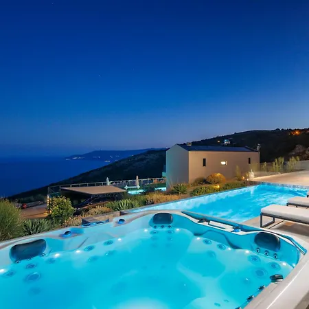 Aristea With Sea View, Jacuzzi And Infinity Pool Villa *