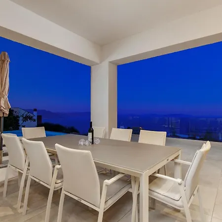 Aristea With Sea View, Jacuzzi And Infinity Pool *