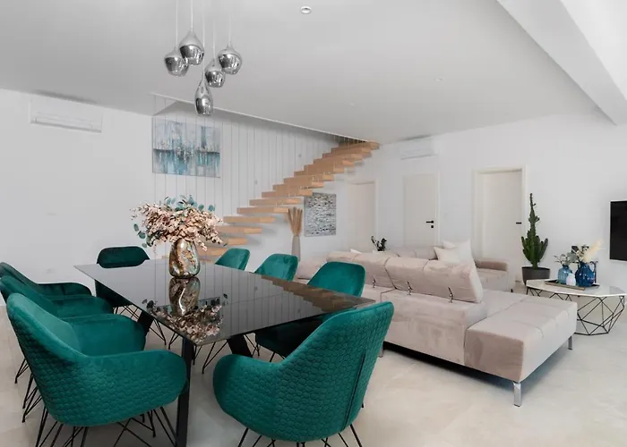 Aristea With Sea View, Jacuzzi And Infinity Pool