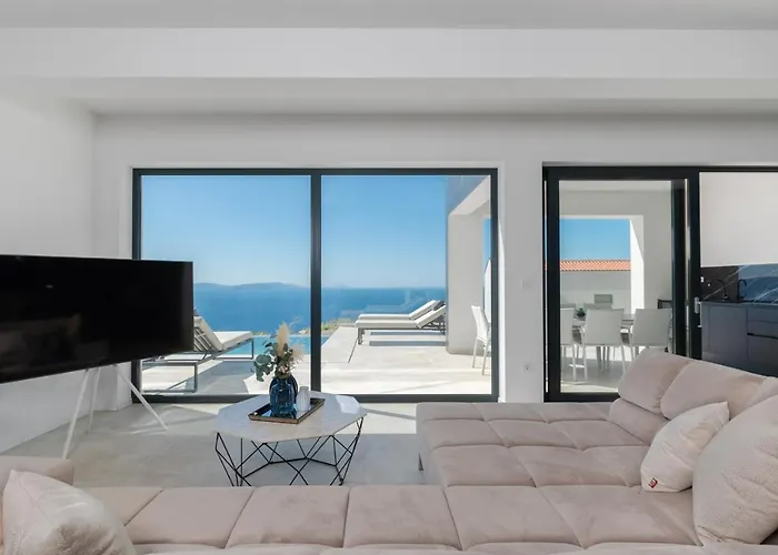 Aristea With Sea View, Jacuzzi And Infinity Pool וילה *