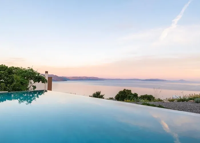 וילה Aristea With Sea View, Jacuzzi And Infinity Pool Vicani