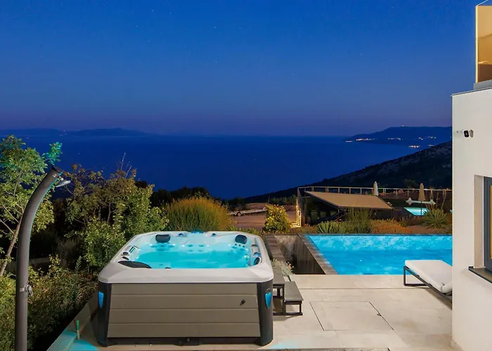 וילה Aristea With Sea View, Jacuzzi And Infinity Pool *