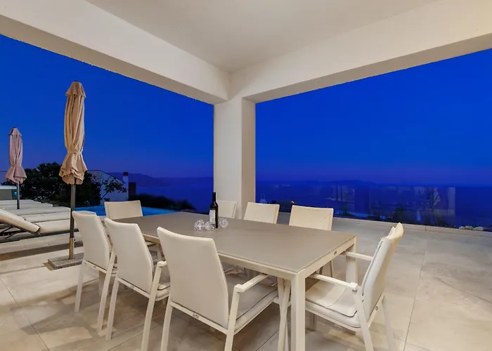 Aristea With Sea View, Jacuzzi And Infinity Pool *