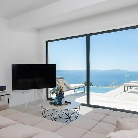 Aristea With Sea View, Jacuzzi And Infinity Pool