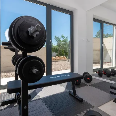 Aristea With Sea View, Jacuzzi And Infinity Pool Villa