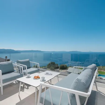 Aristea With Sea View, Jacuzzi And Infinity Pool *
