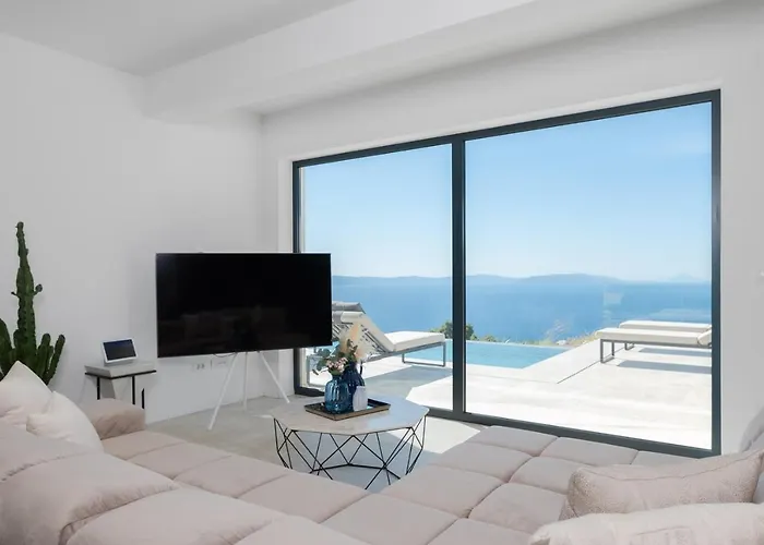 Aristea With Sea View, Jacuzzi And Infinity Pool