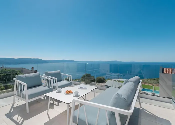 Aristea With Sea View, Jacuzzi And Infinity Pool *